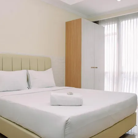 Fancy And Nice Studio Room At Menteng Park Apartment By Travelio